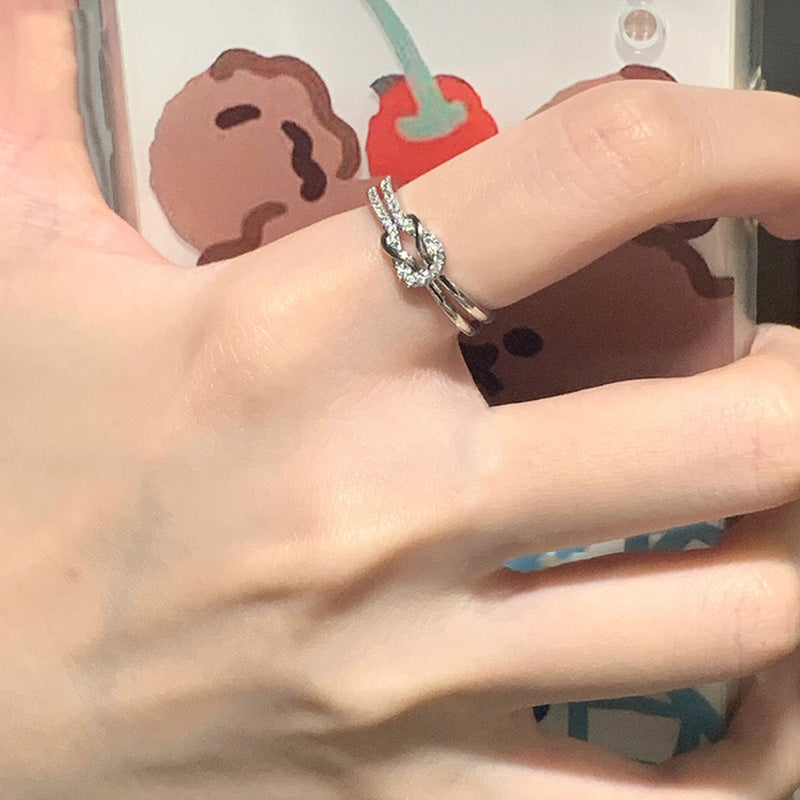 Knot Ring